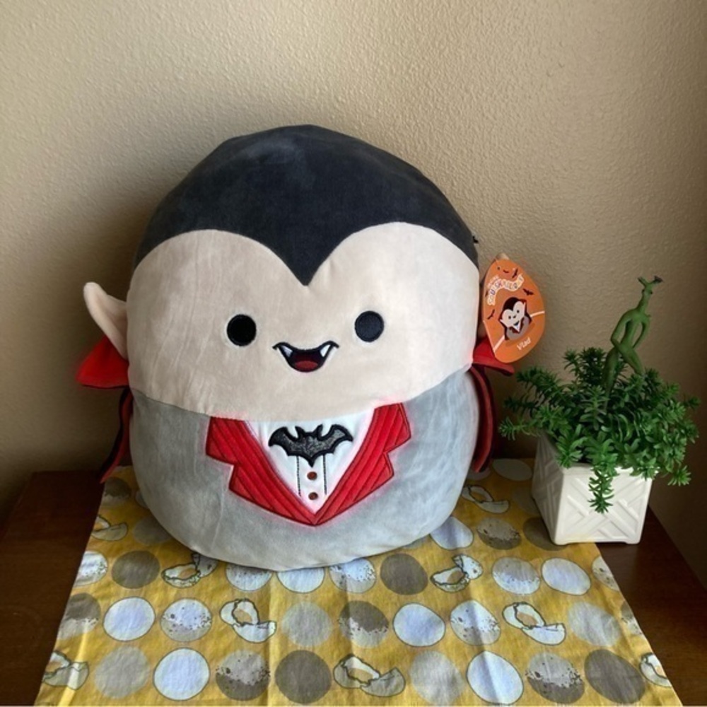 Squishmallow NWT Vlad the vampire
